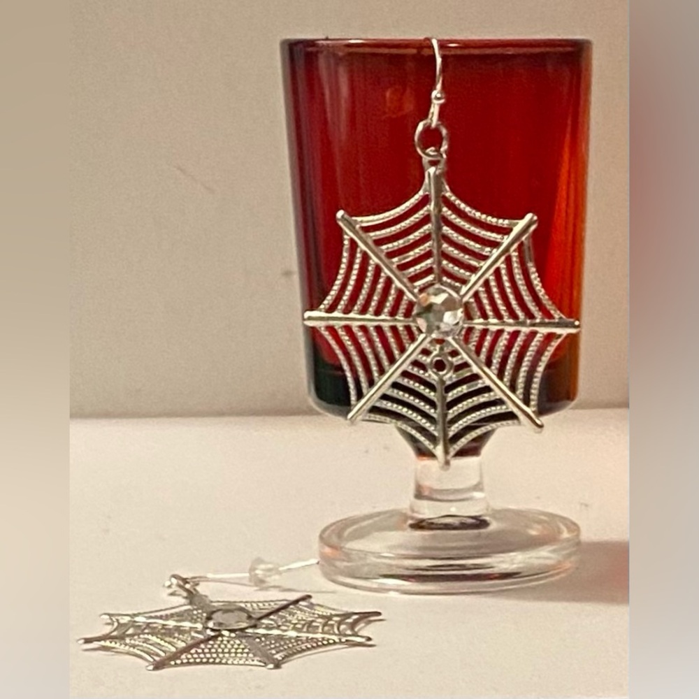 Spiderweb earrings NEW